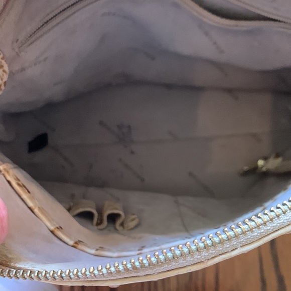 Brahmin medium size tan and brown adjustable crossbody purse - Picture 5 of 13